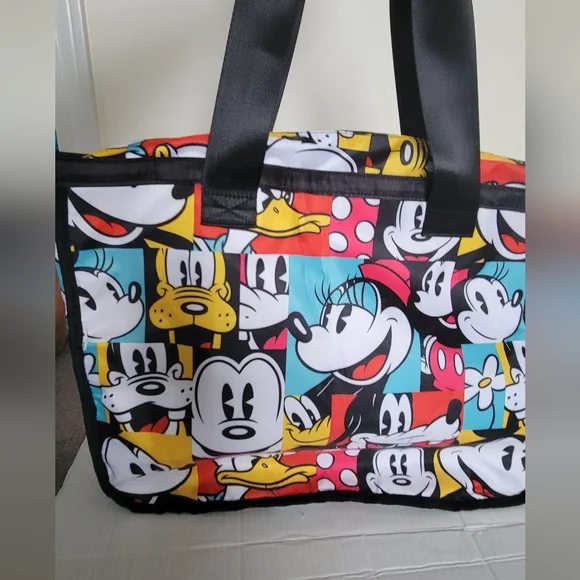 Disney weekender travel bag 🎒 multiple color multi characters ✨️